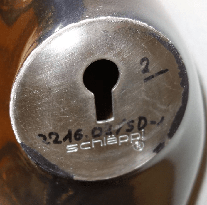 Schläppi Mannequin 11.png