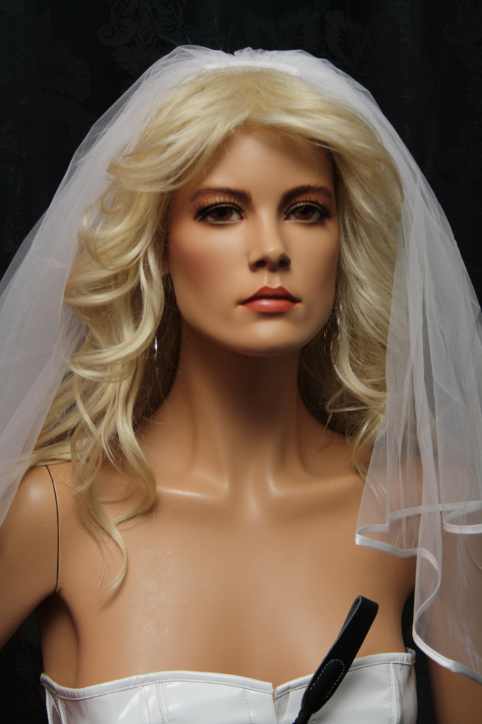 Angie (preusse1, hiveminer)_01.jpg